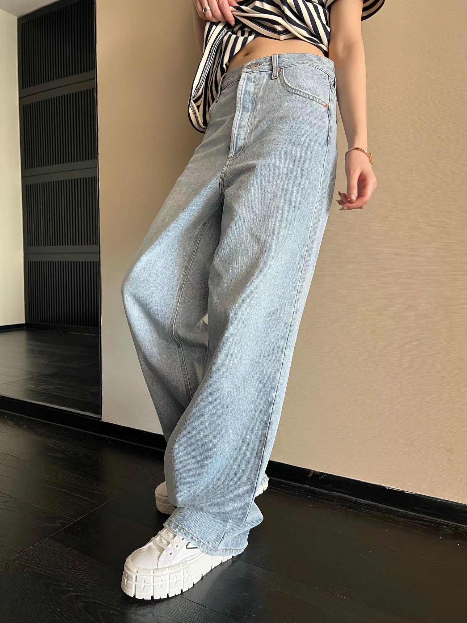 Spring and summer 2023 new vintage high-waisted baggy jeans with straight tube and wide leg pants for women